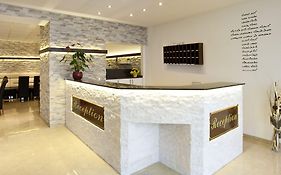 Central City Hotel